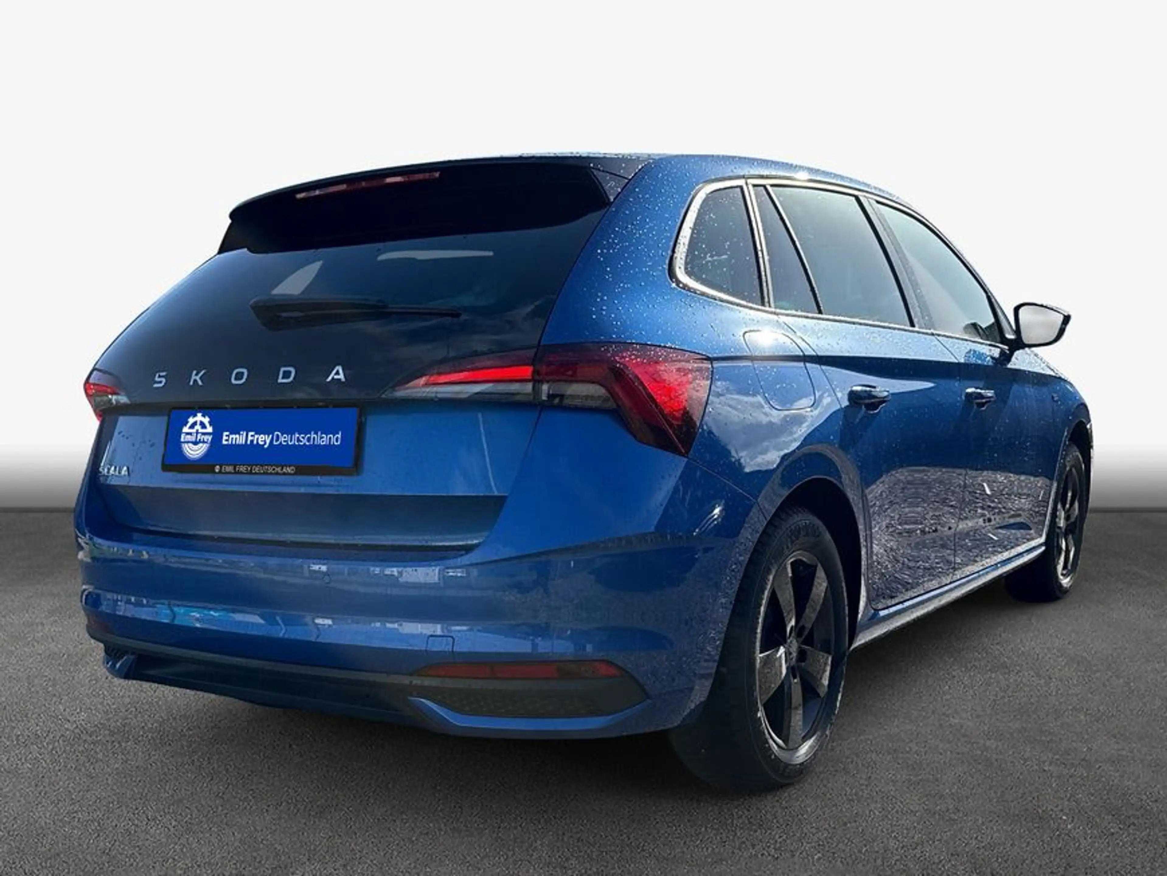 Skoda Scala 1.5 TSI DSG Selection Tour Kamera/Pano — photo 2