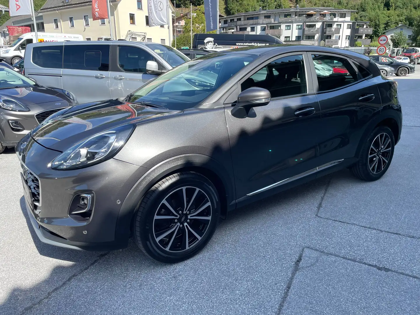 Ford Puma Titanium Grau - 2