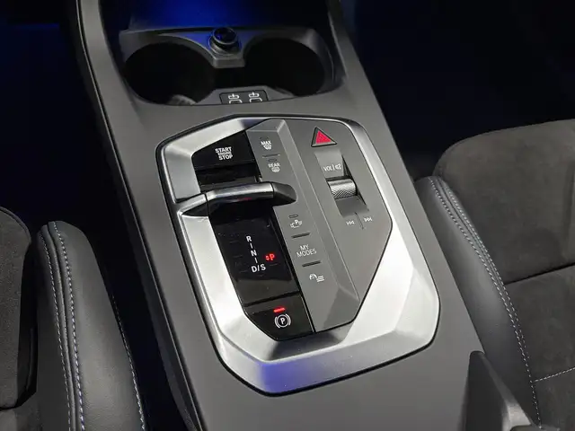 BMW 1 Series view 14