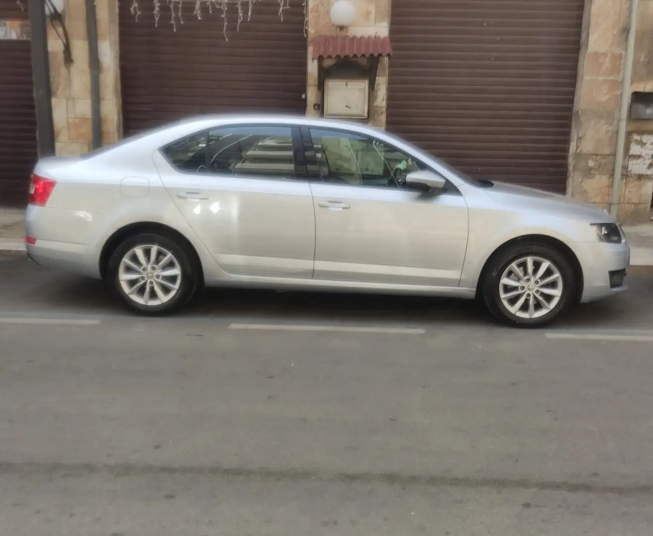 Skoda Octavia Octavia III 2013 Berlina 2.0 tdi cr Executive Argento - 1