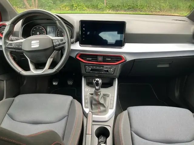 Seat Arona view 14