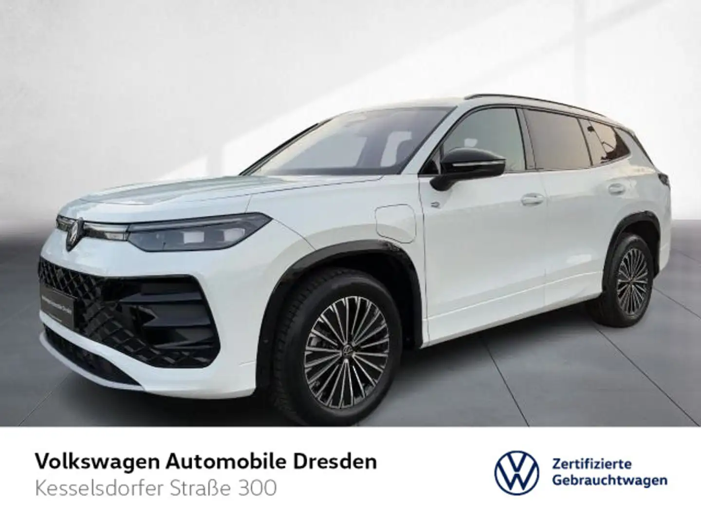 Volkswagen Tayron R-Line 1,5 l eHybrid DSG *AHK PANO LEDER* Blanc - 1