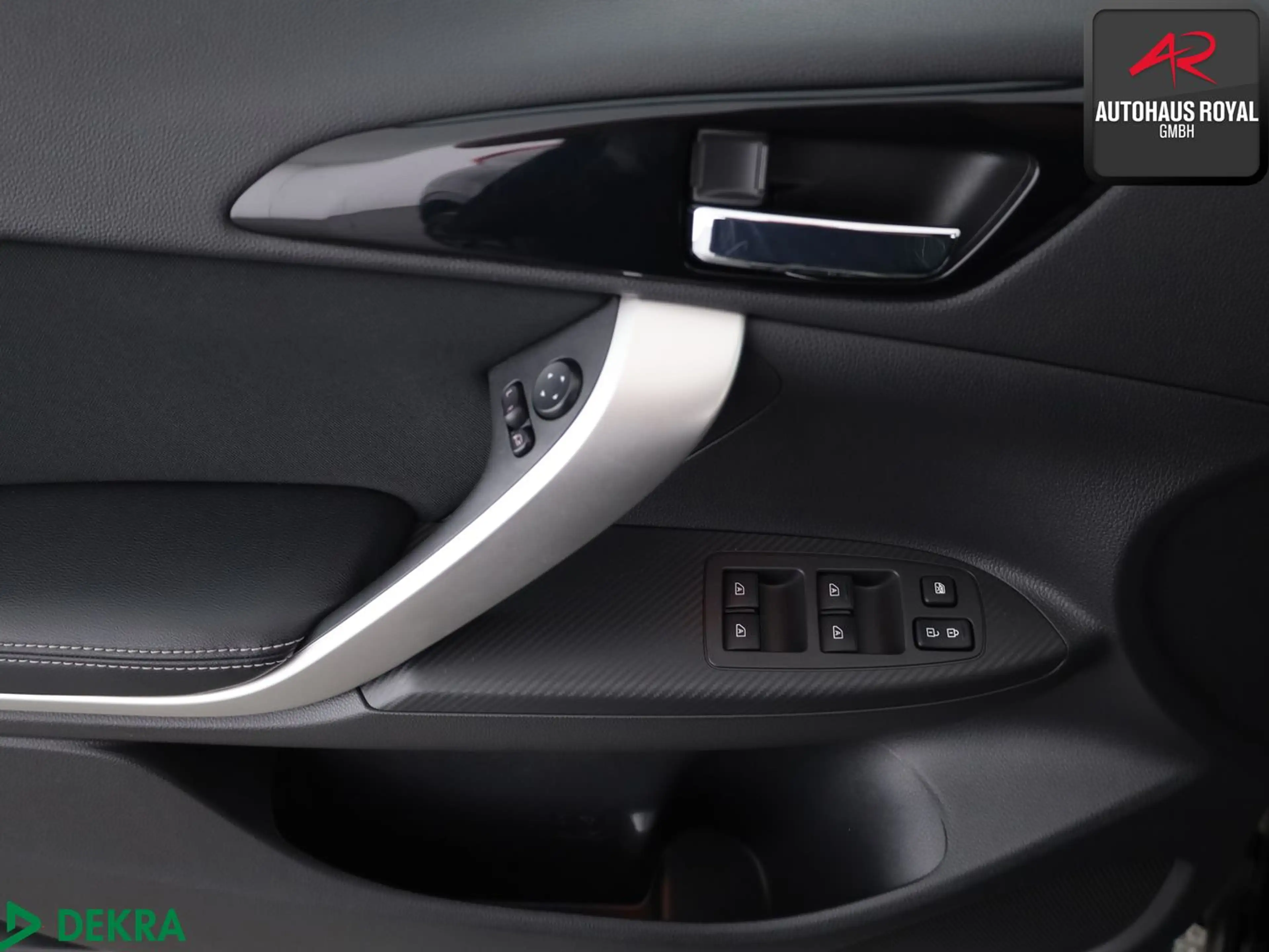 Mitsubishi Eclipse Cross 1.5 T-MIVEC INTENSE 360°,KEYLESS — photo 14