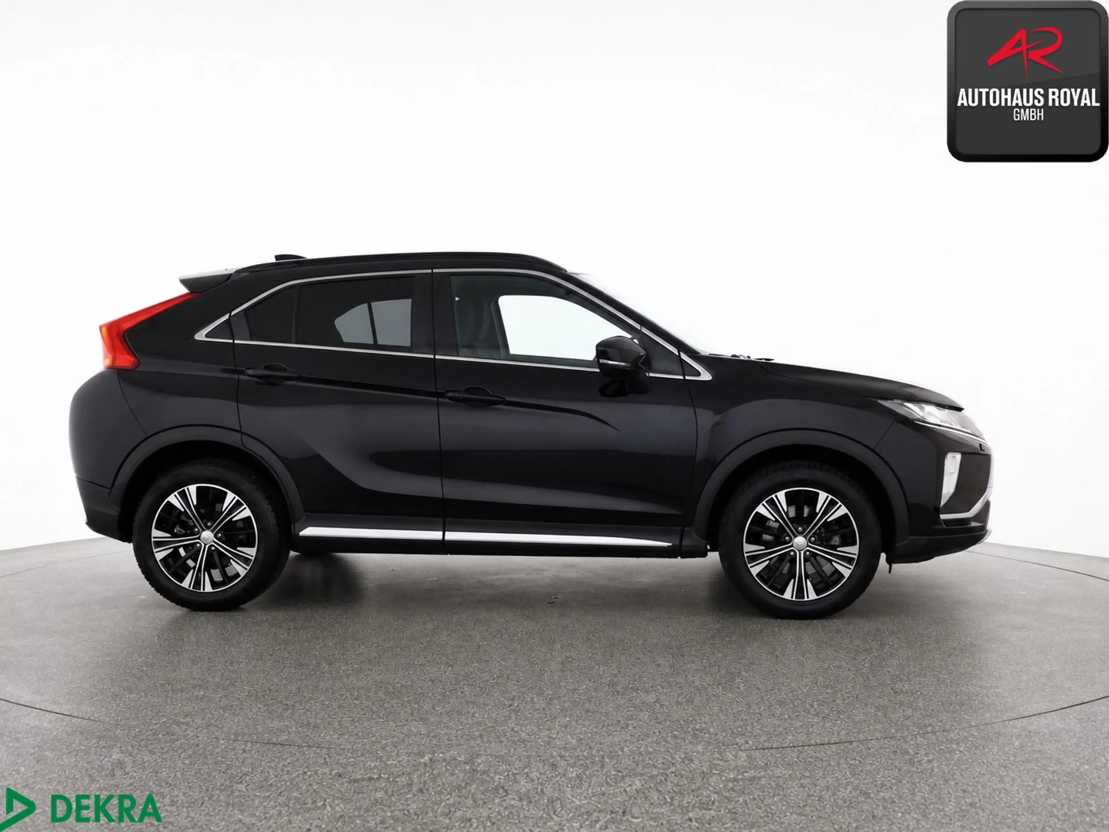 Mitsubishi Eclipse Cross 1.5 T-MIVEC INTENSE 360°,KEYLESS — photo 6