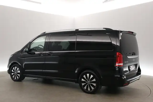 Mercedes-Benz Eqv view 6
