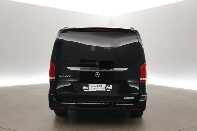Mercedes-Benz Eqv view 7