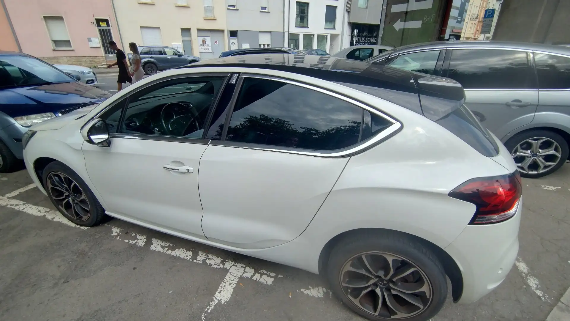 DS Automobiles DS 4 Exclusive Blanc - 2