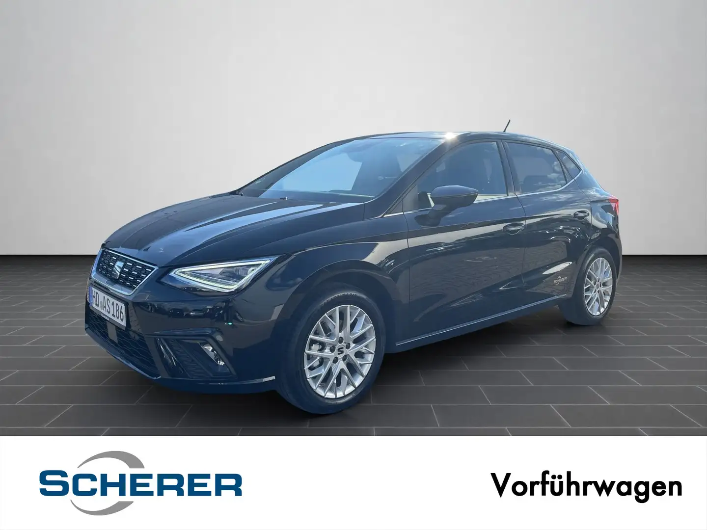 SEAT Ibiza Xcellence 1,0 TSI Schalter / Navi / FullLi Schwarz - 1