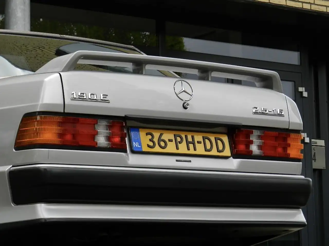 Mercedes-Benz 190 E 2.5-16V Concoursstaat, foto 8