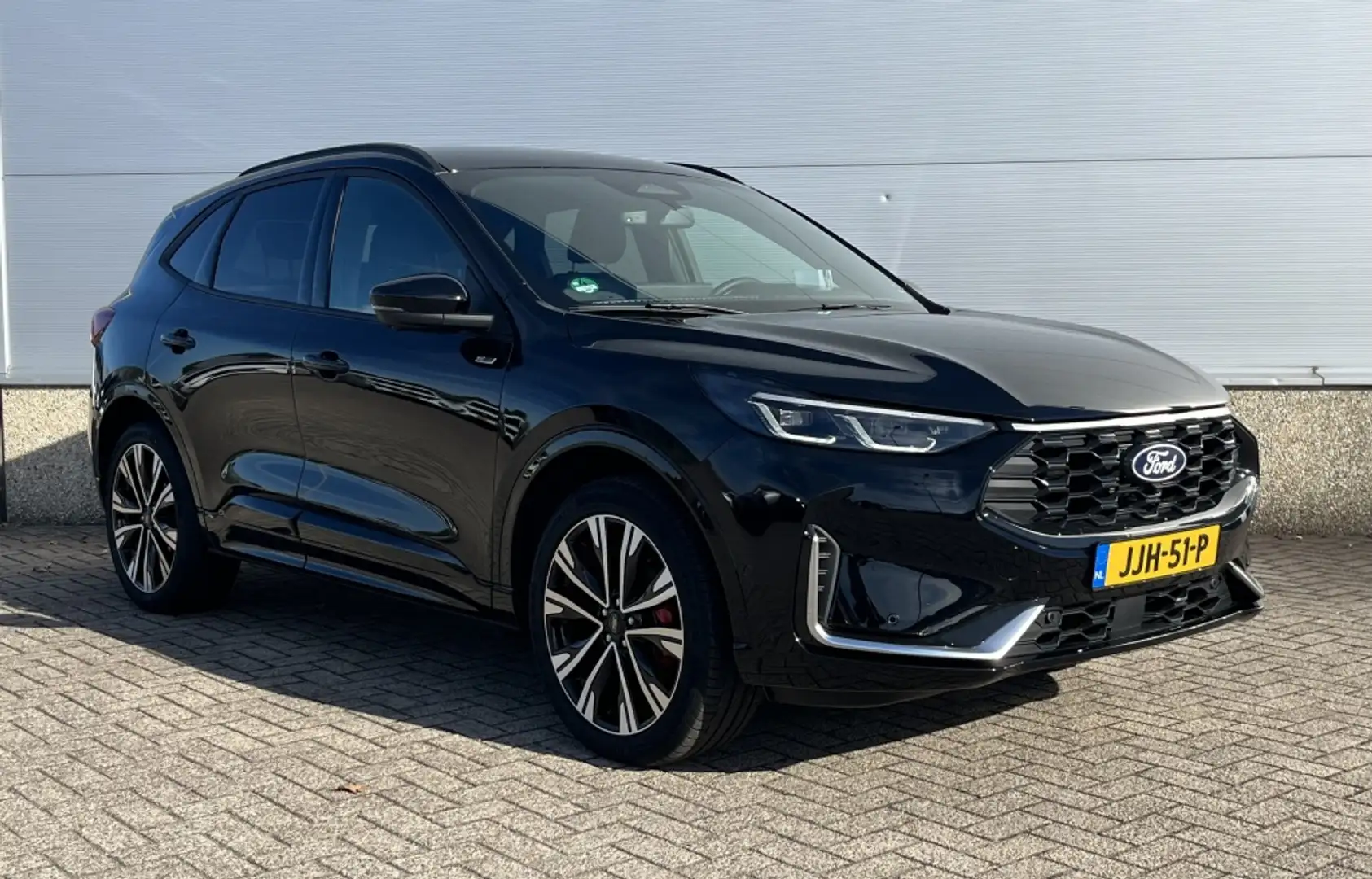 Ford Kuga 2.5 PHEV ST-Line X TECHPACK! WINTERPACK! 20INCH! Zwart - 2