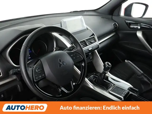 Mitsubishi Eclipse Cross view 11