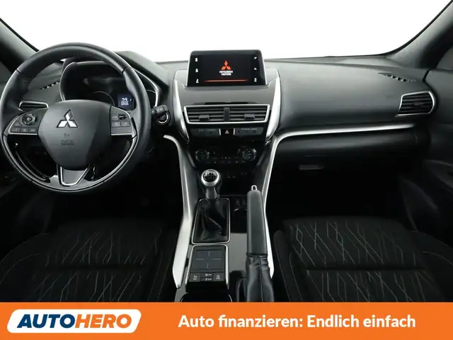 Mitsubishi Eclipse Cross view 12