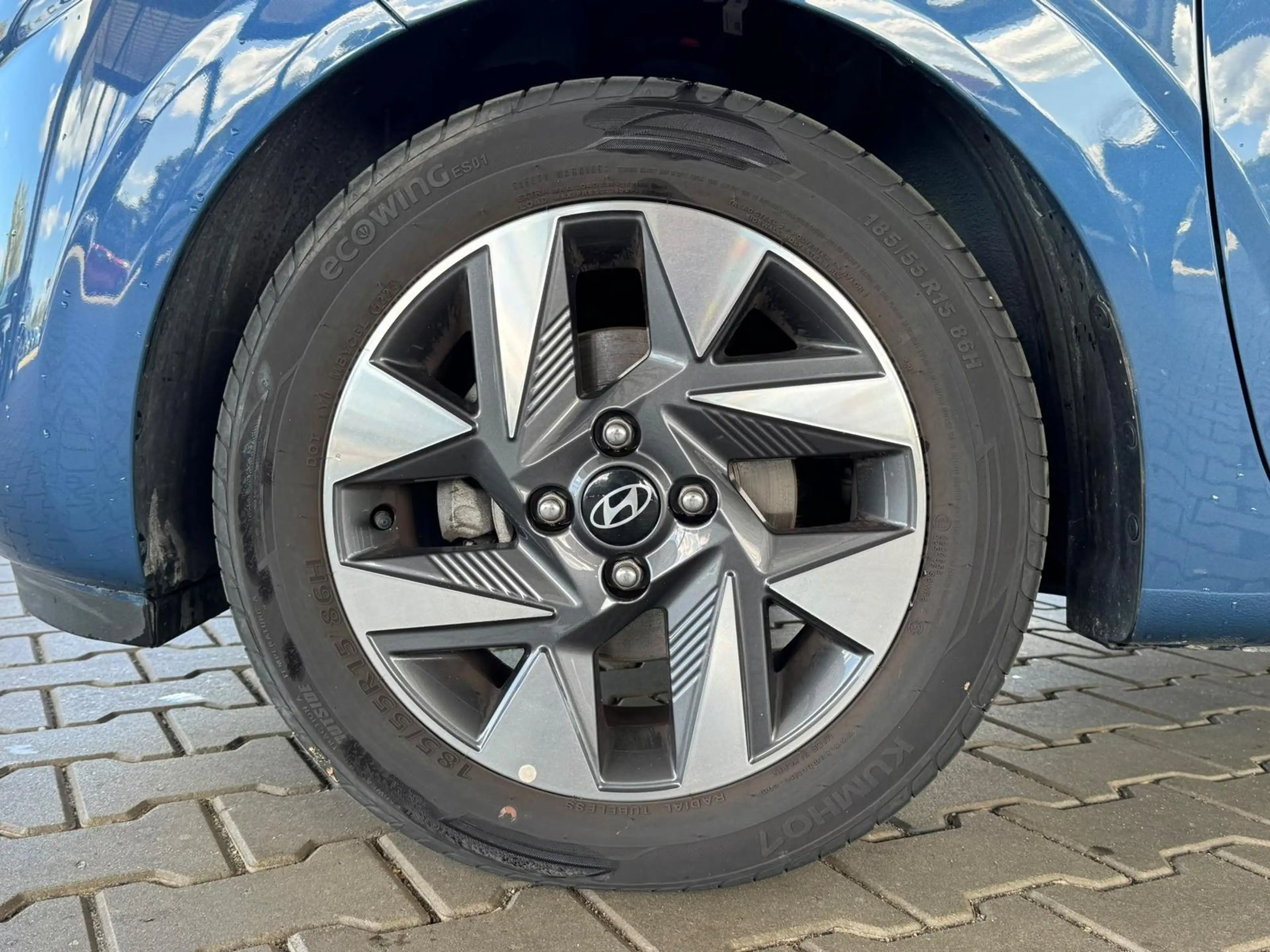 Hyundai i10 MPI 1.0 63PS Comfort / CarPlay / Navi / Kamera / T — photo 9