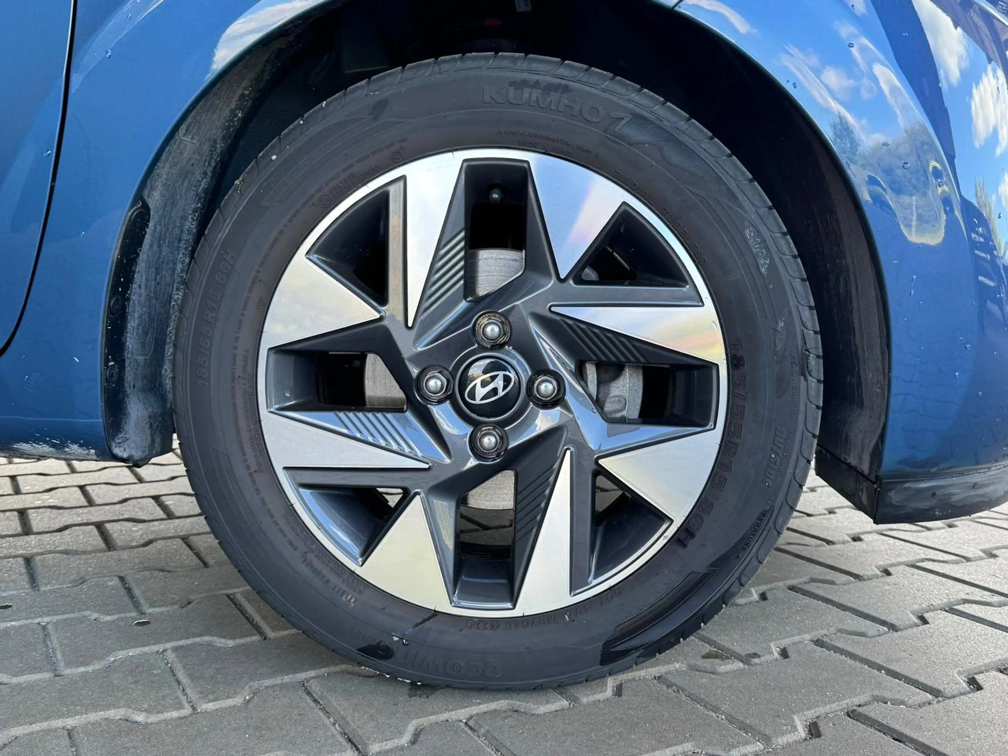 Hyundai i10 MPI 1.0 63PS Comfort / CarPlay / Navi / Kamera / T — photo 12