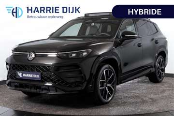 1.5 eHybrid 272 PK R-Line Edition | Black Style Pa