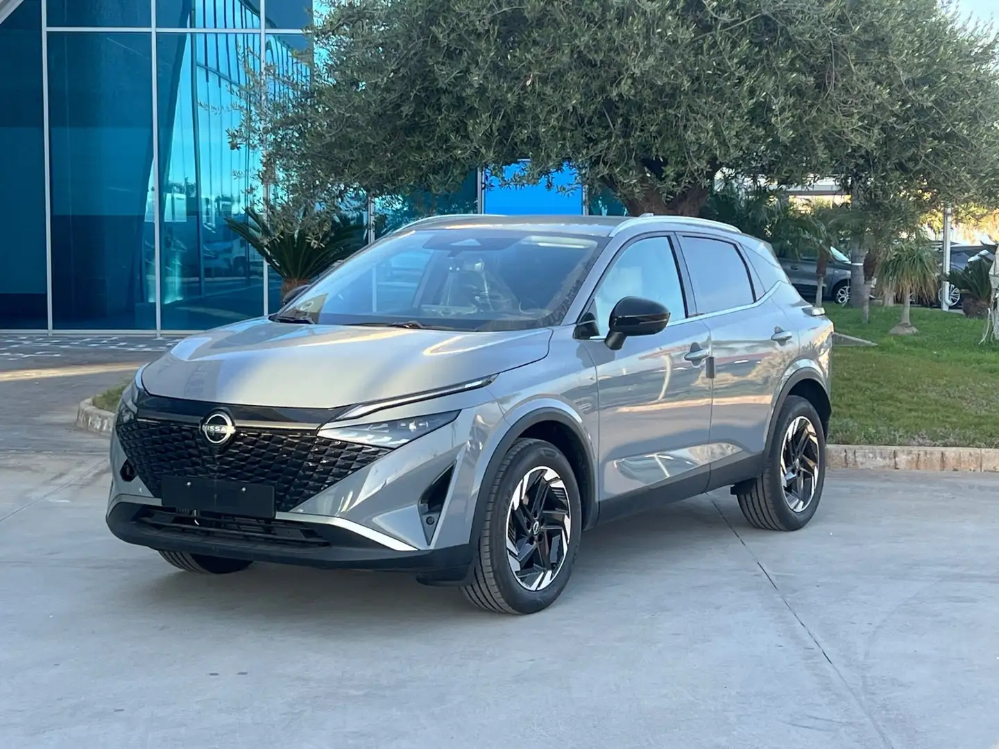 Nissan Qashqai 1.3 mhev N-Connecta 140cv SUPER OFFERTA T-STOCK Grau - 1