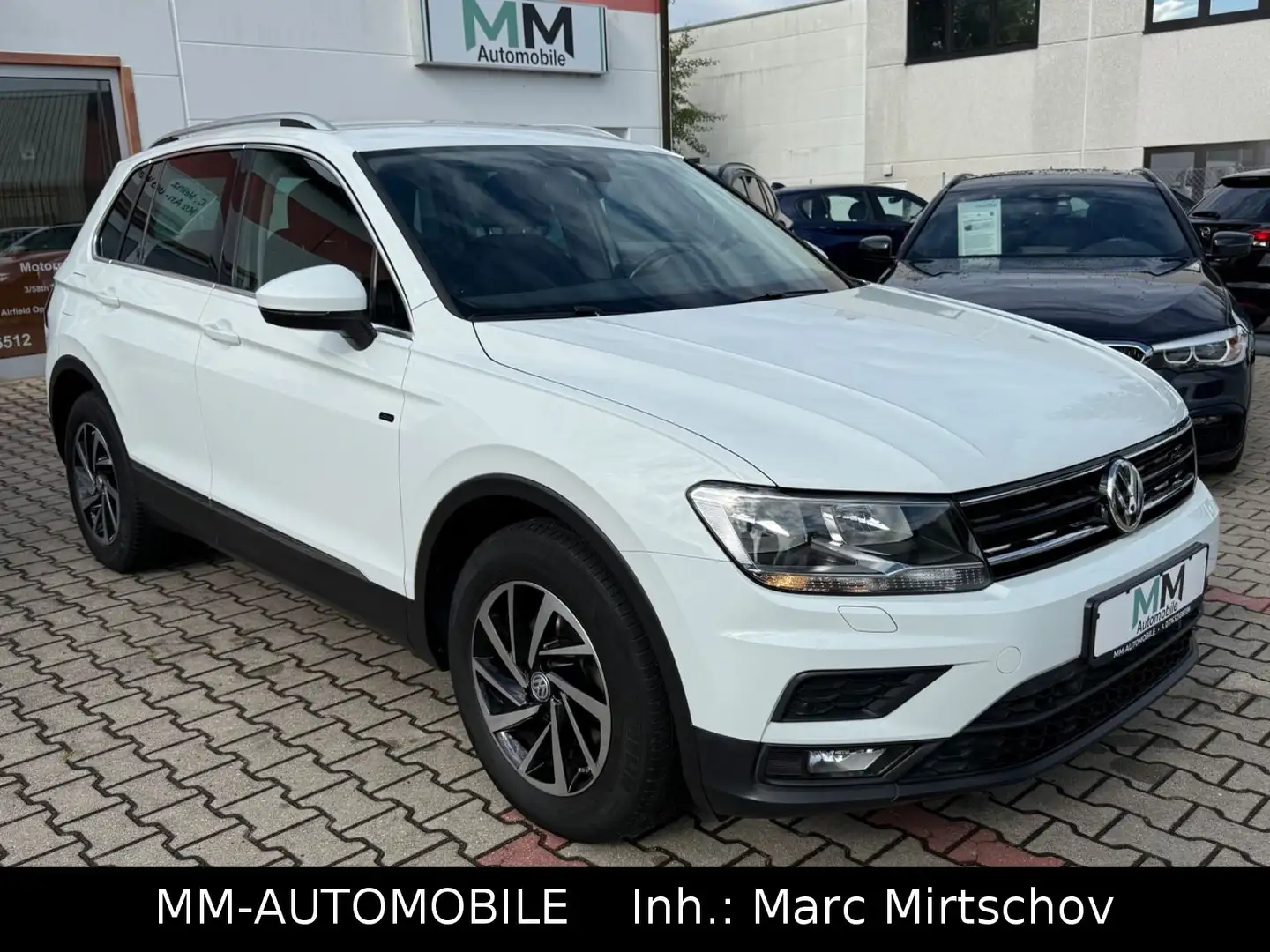 Volkswagen Tiguan 2.0 TDI Join-NAVI-AHK-KAM-ACC-CARPL-VW KD Weiß - 1