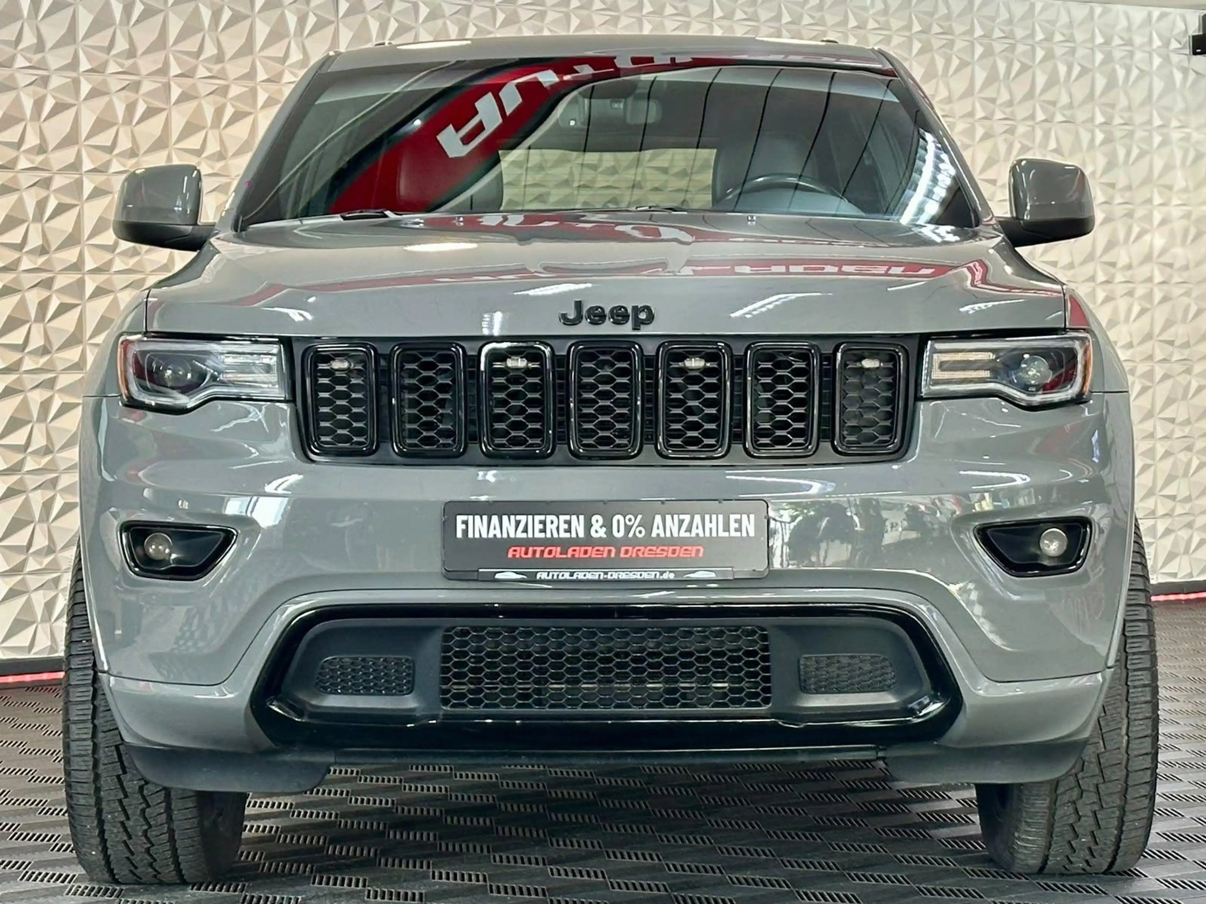 Jeep Grand Cherokee 3.6 LIMITED 4x4 SHZ#XENON#NAV#KEY — photo 3
