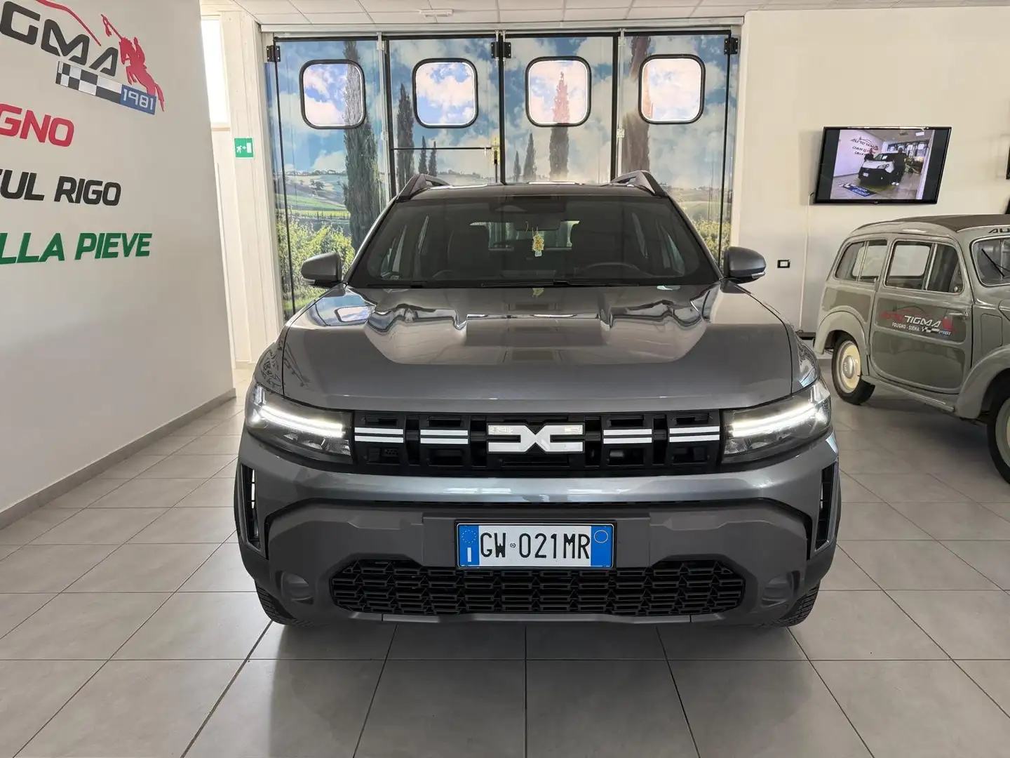 Dacia Duster Duster III 2024 1.2 mild hybrid Expression 4x4 Grijs - 2