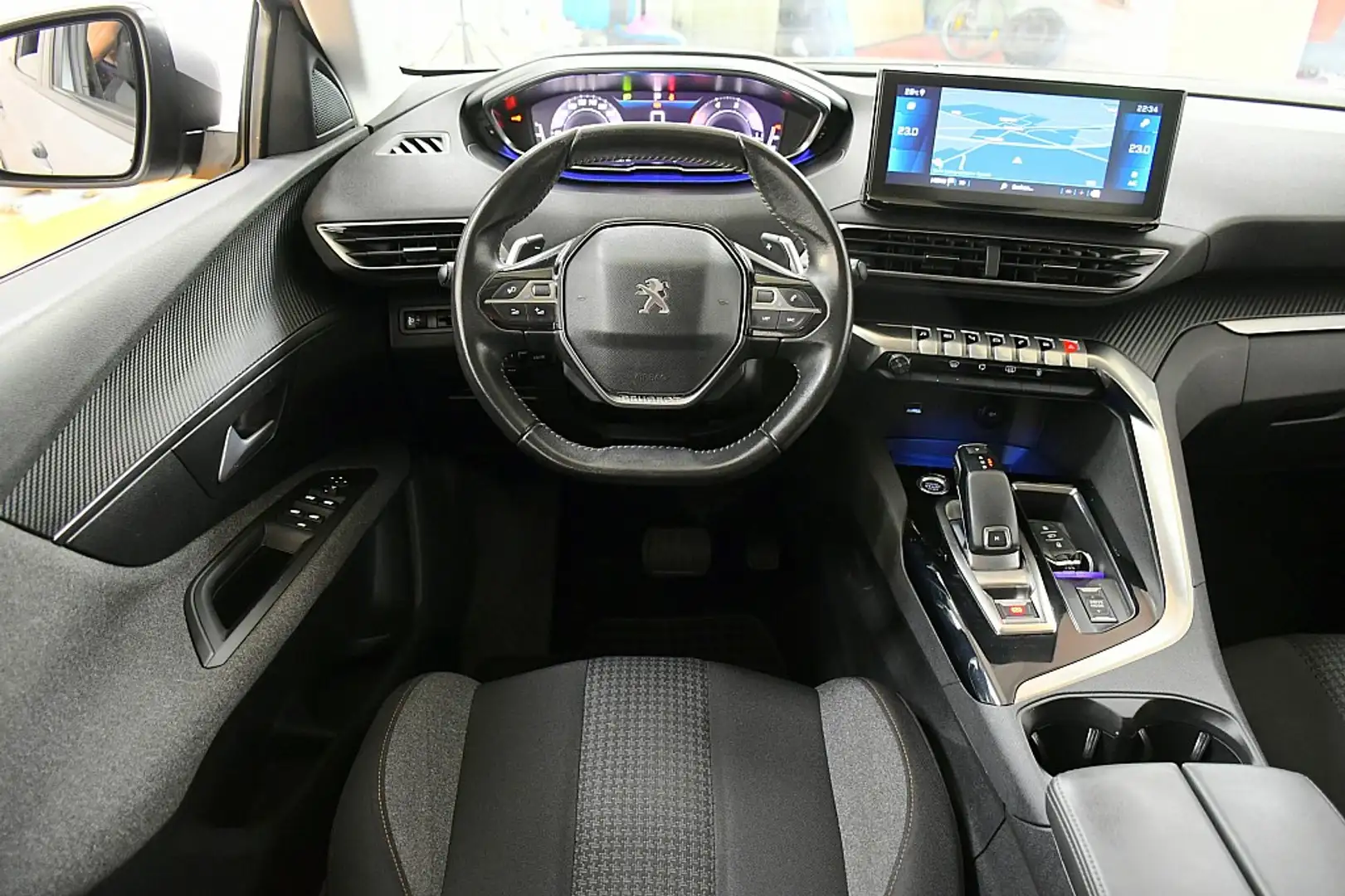 Peugeot 3008 BlueHDi 130 S&S EAT8 Active Pack Silber - 2