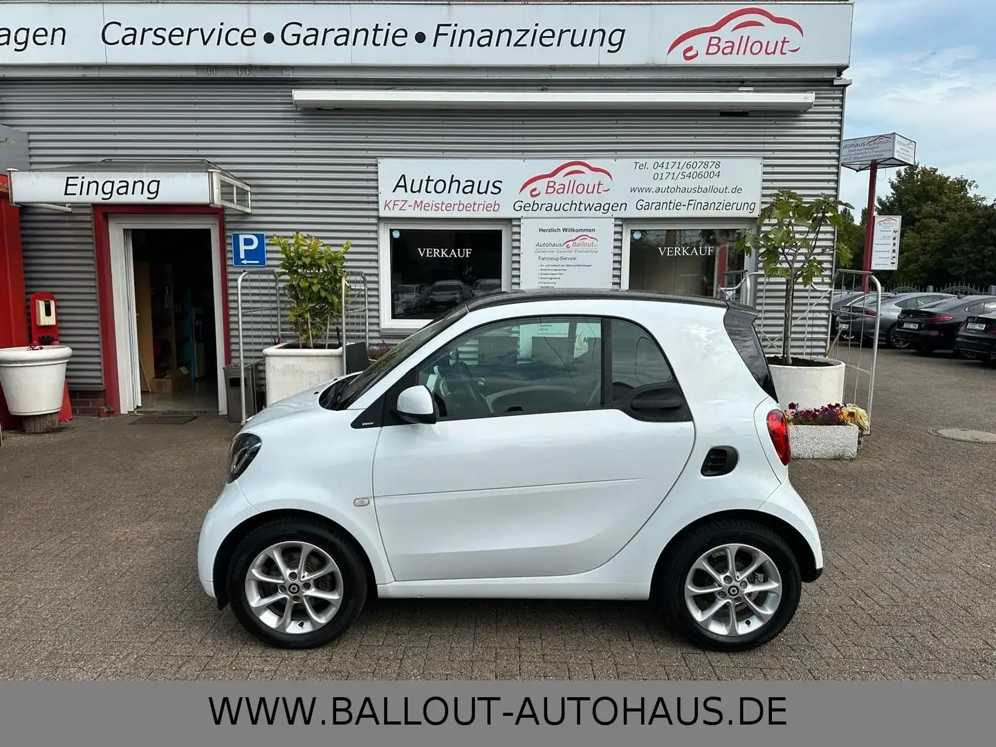 smart forTwo fortwo Coupé*2.HAND*KLIMA*PANO*HU NEU* Weiß - 1