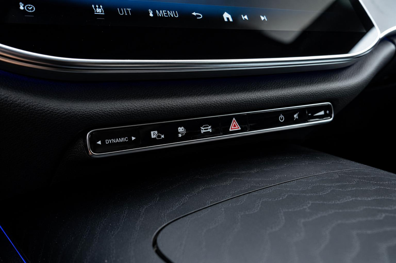 Mercedes-Benz E 300 e AMG Line | Panorama | Memory | 360 Camera — photo 16