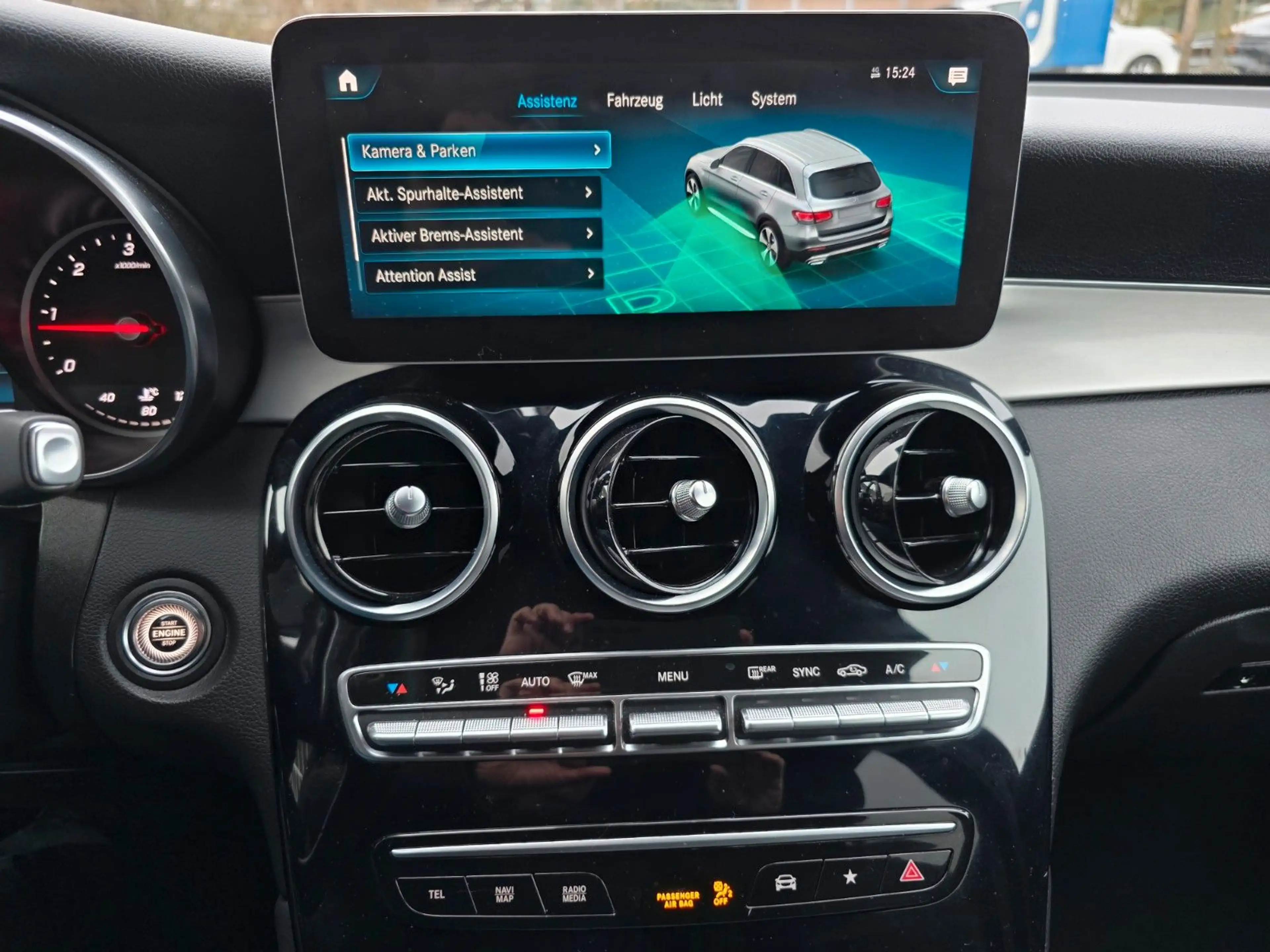 Mercedes-Benz GLC 220 d 4Matic Klima/ Leder/ LED/ Navi/ Alu 19" — photo 13