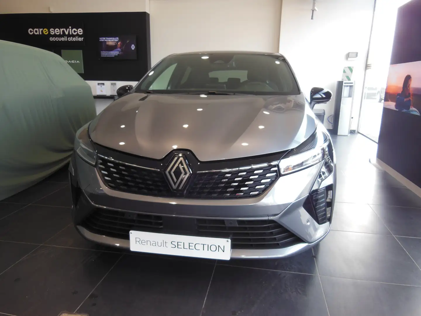 Renault Clio 1.6i E-TECH Hybrid Techno GARANTIE 01.2029 Grijs - 1
