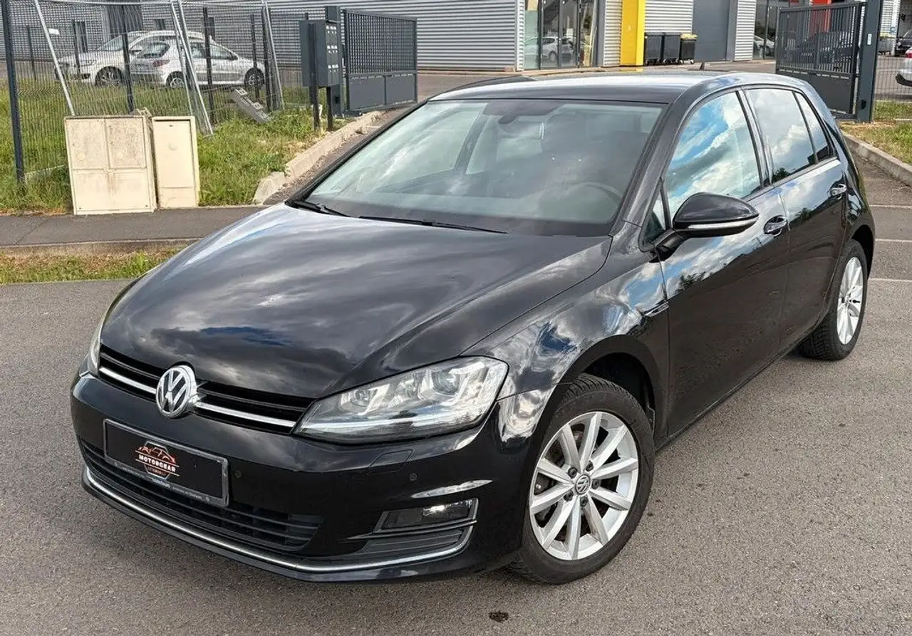Volkswagen Golf VII 1.6 TDI LOUNGE 110 CH