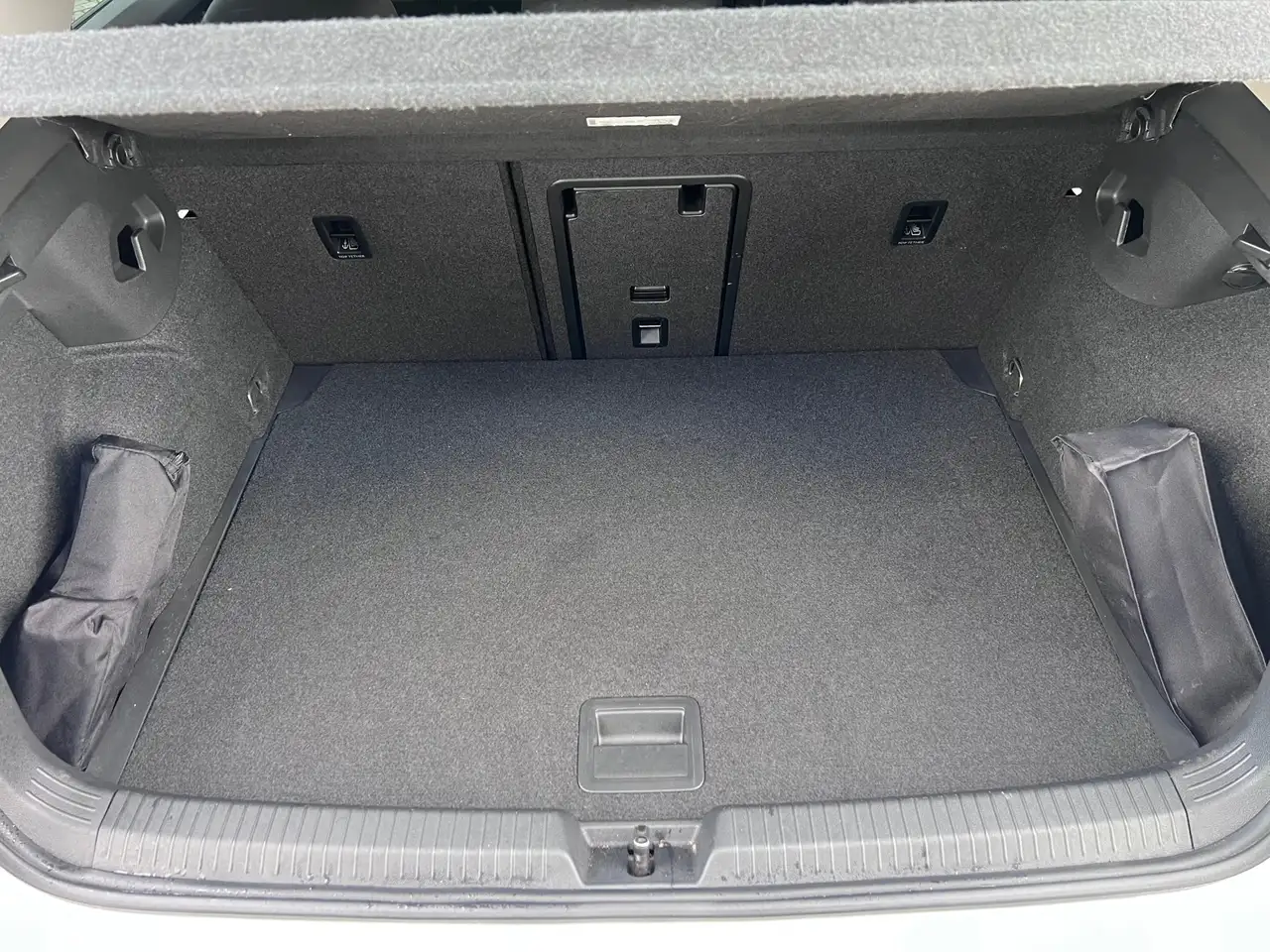Volkswagen Golf 1.5 eTSI Style Pano IQ light Massage Memory Carp, миниатюра 18