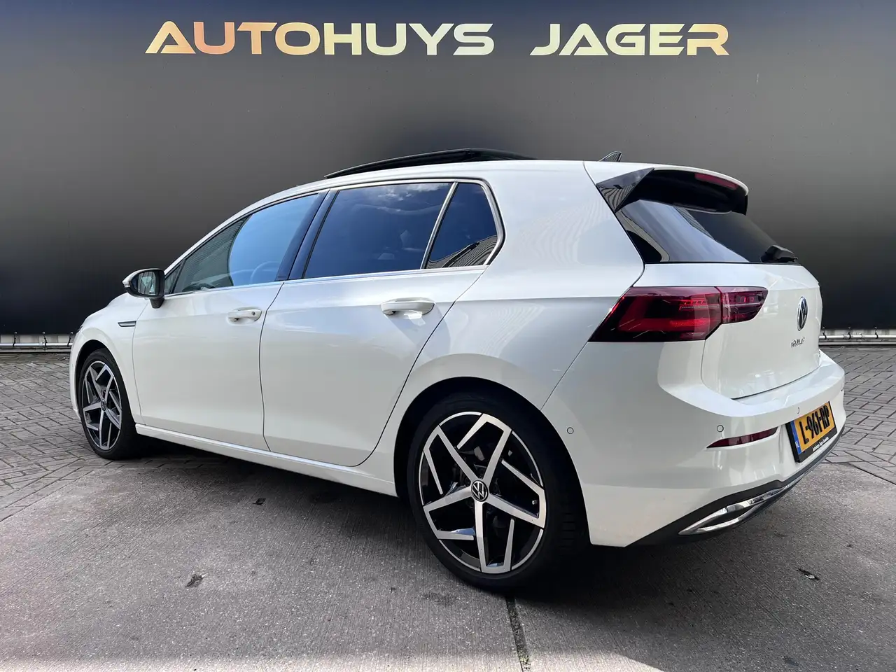 Volkswagen Golf 1.5 eTSI Style Pano IQ light Massage Memory Carp, миниатюра 4