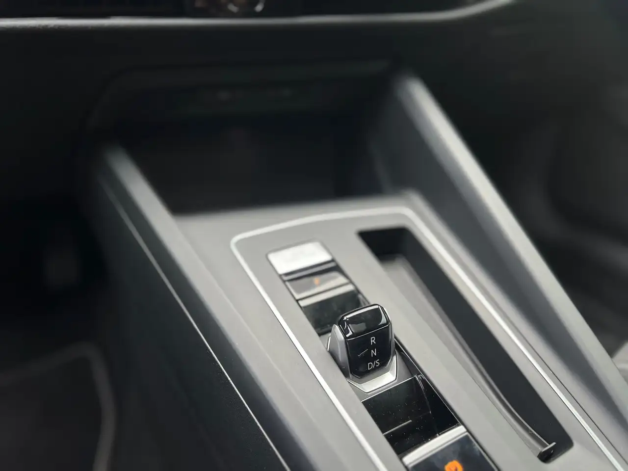 Volkswagen Golf 1.5 eTSI Style Pano IQ light Massage Memory Carp, миниатюра 29