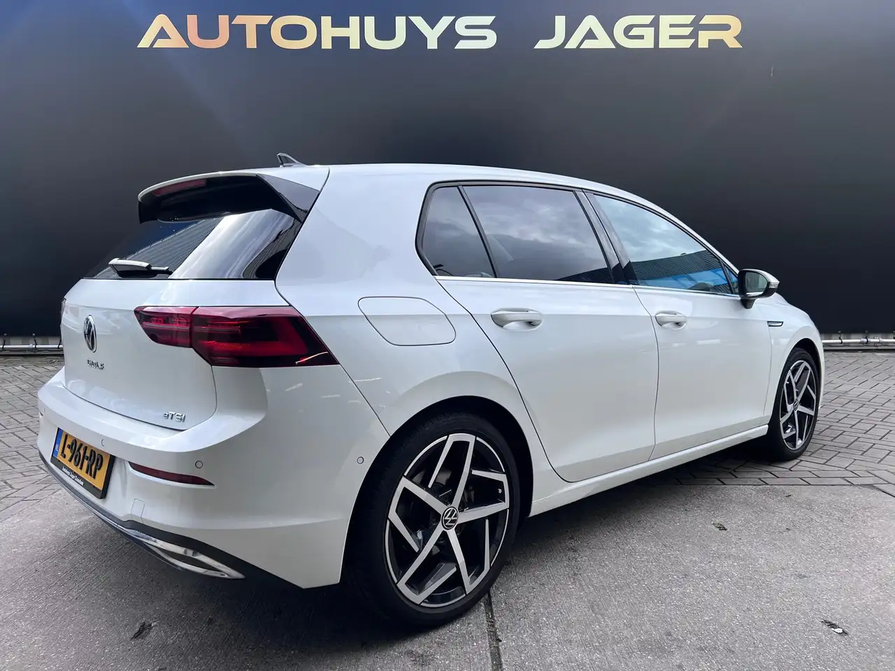 Volkswagen Golf 1.5 eTSI Style Pano IQ light Massage Memory Carp, миниатюра 9