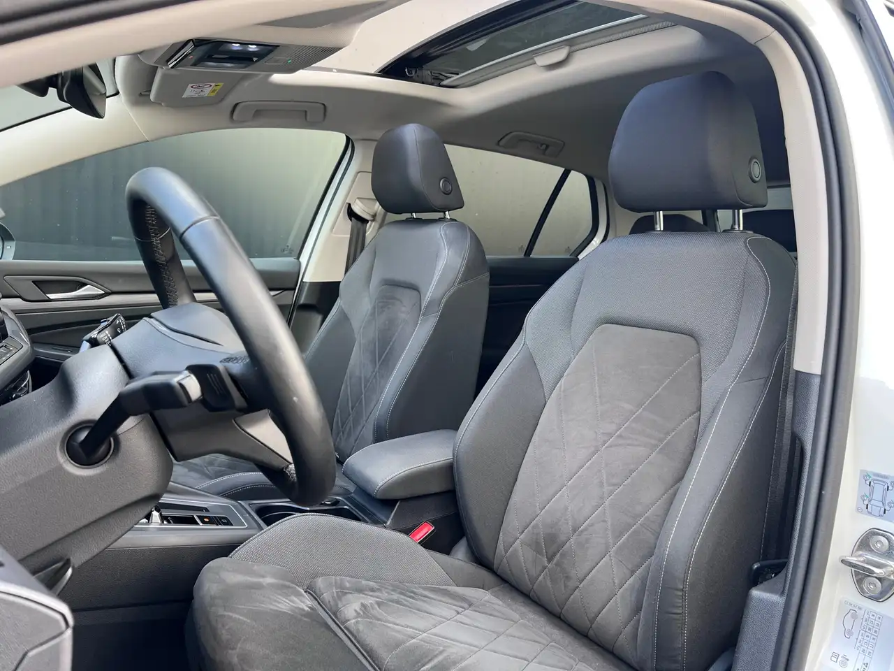Volkswagen Golf 1.5 eTSI Style Pano IQ light Massage Memory Carp, миниатюра 30