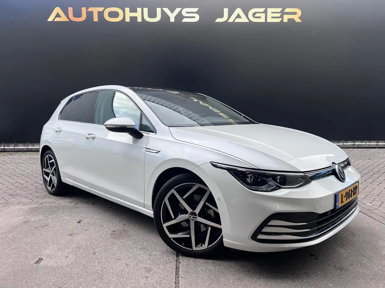 Volkswagen Golf 1.5 eTSI Style Pano IQ light Massage Memory Carp, миниатюра 6