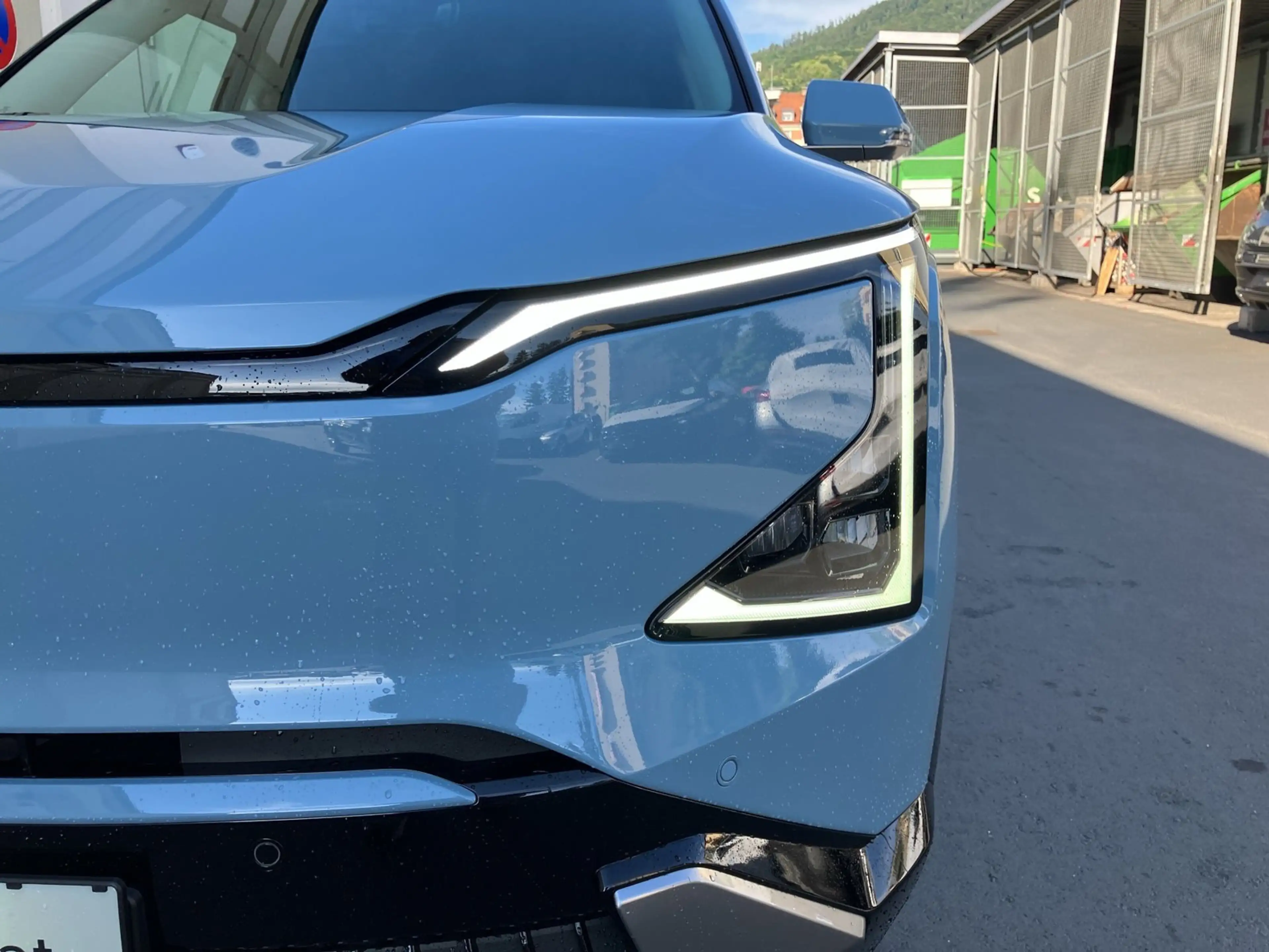 Kia EV5 EARTH *7 Jahre Werksgarantie, Sitzklima, Teilleder — photo 14