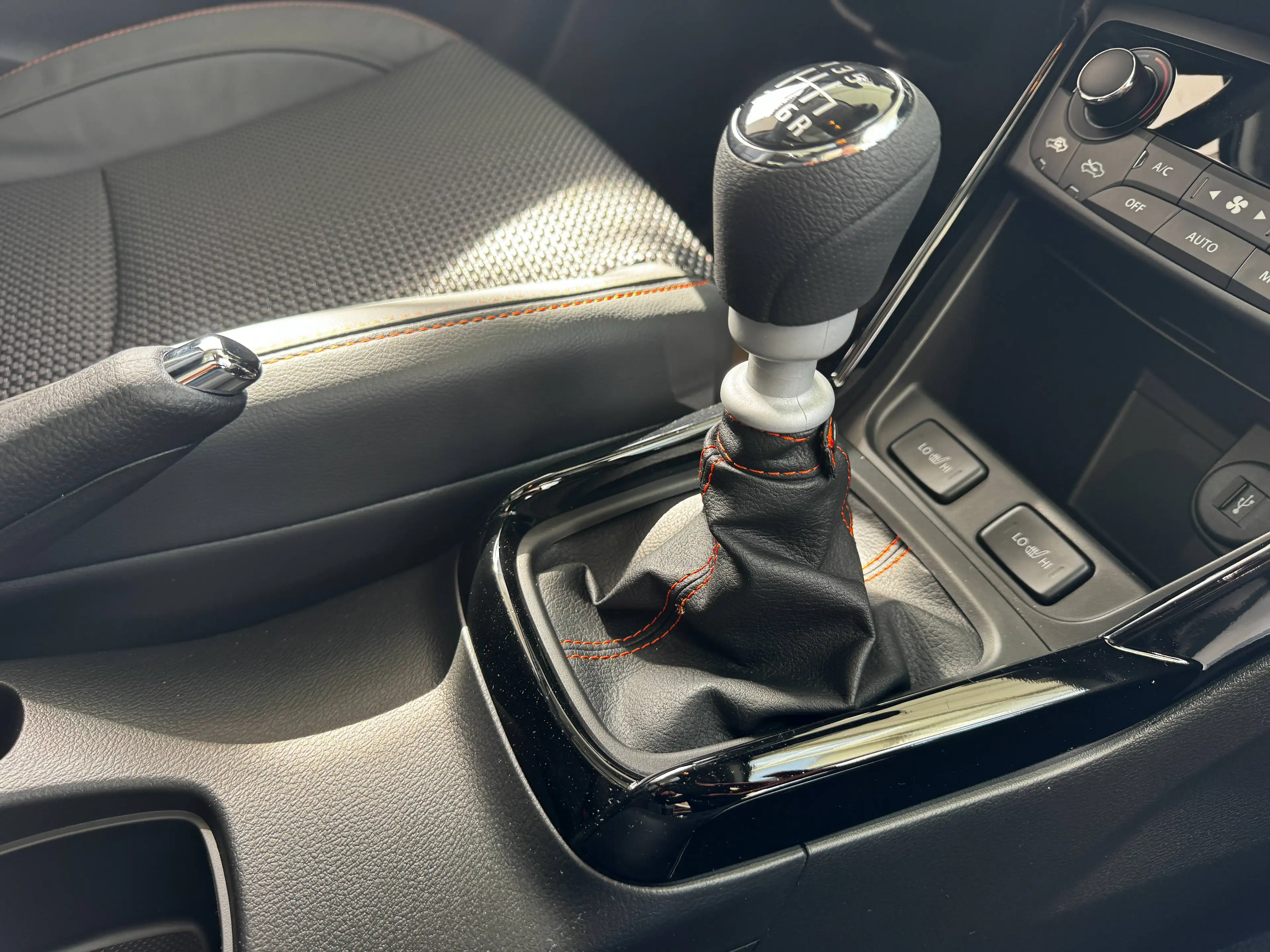 Suzuki S-Cross S-Cross 1.4 Turbo Boosterjet 48V SHVS MHEV Tsuki Sunroof Tsuki — photo 7
