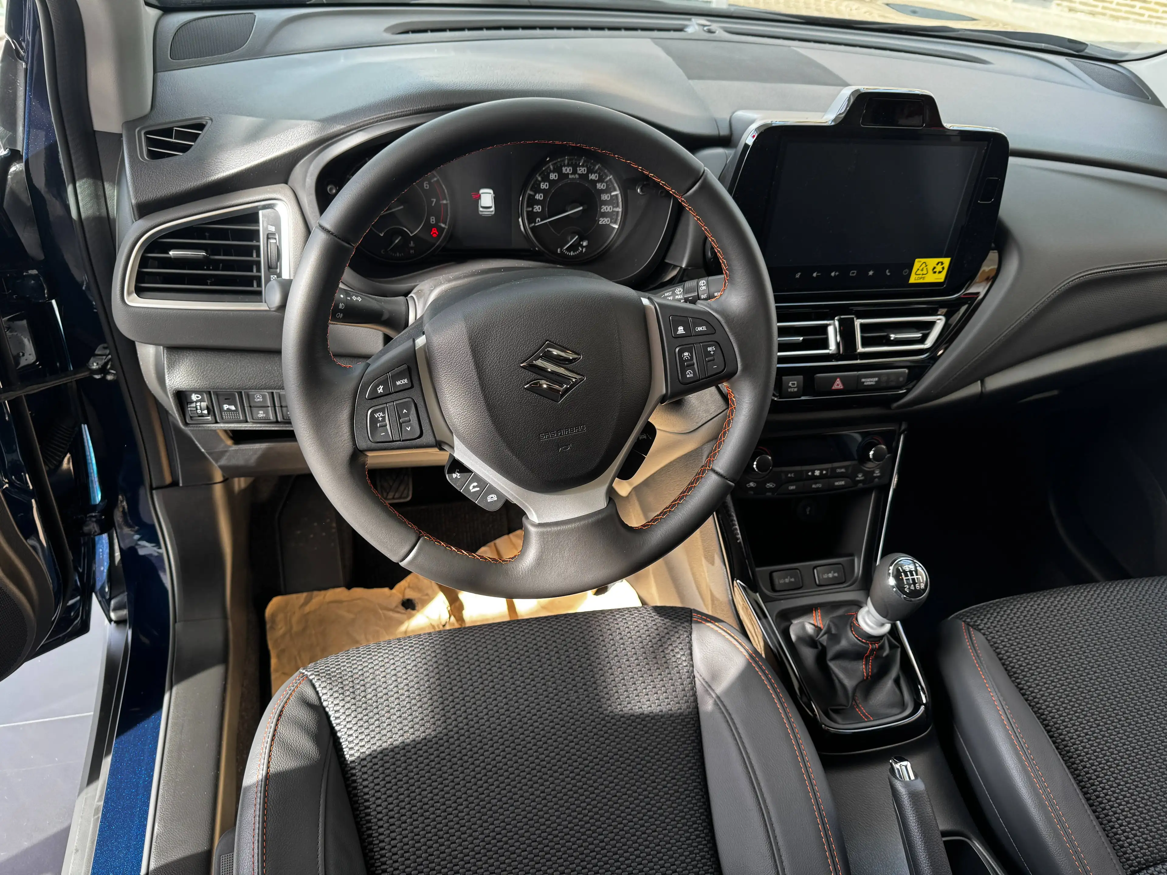 Suzuki S-Cross S-Cross 1.4 Turbo Boosterjet 48V SHVS MHEV Tsuki Sunroof Tsuki — photo 11