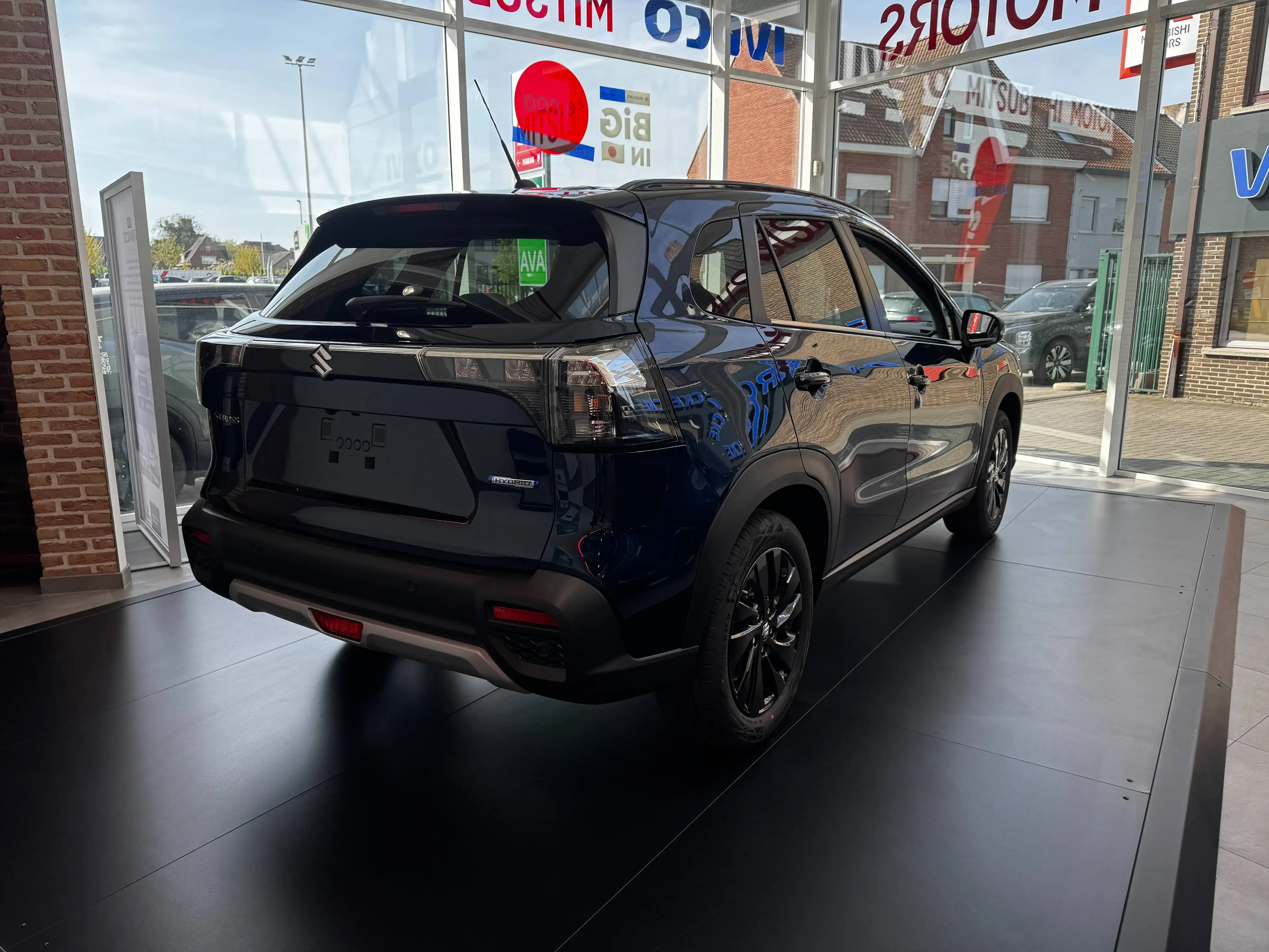 Suzuki S-Cross S-Cross 1.4 Turbo Boosterjet 48V SHVS MHEV Tsuki Sunroof Tsuki — photo 3