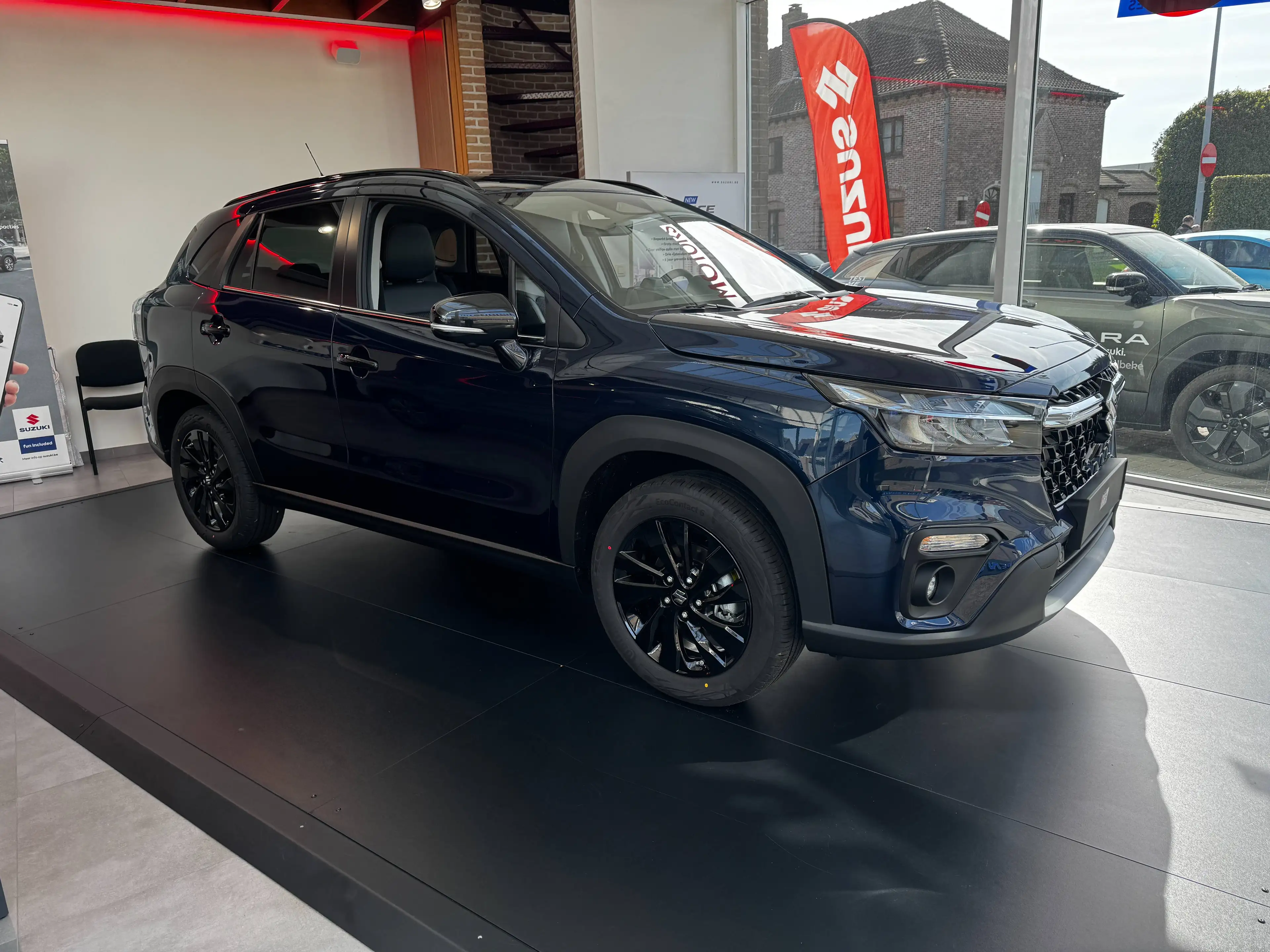 Suzuki S-Cross S-Cross 1.4 Turbo Boosterjet 48V SHVS MHEV Tsuki Sunroof Tsuki — photo 4