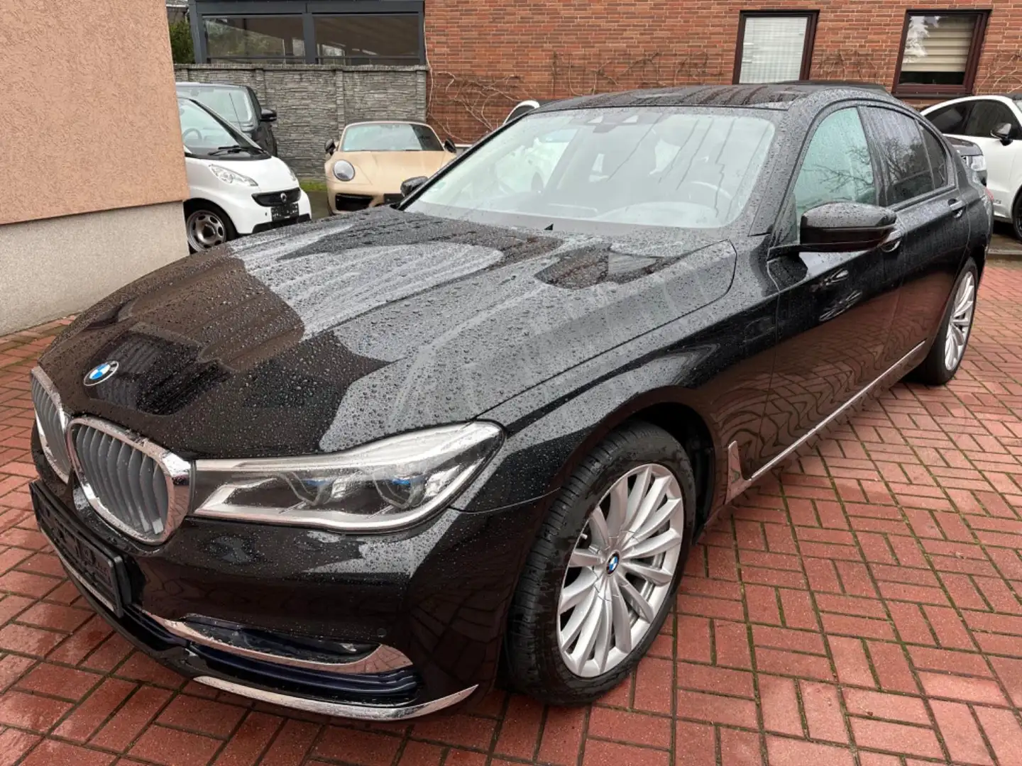 BMW 730 d VOLL+LEDER NAPPA+LED+ACC+KOMFORTS FOND Schwarz - 1