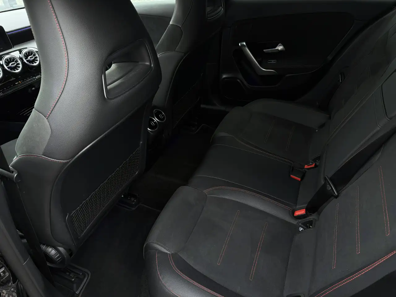 Mercedes-Benz A-Class D AUT PACK AMG CAMÉRA LED AMBIANCE BURMESTER KEYLESS, миниатюра 13