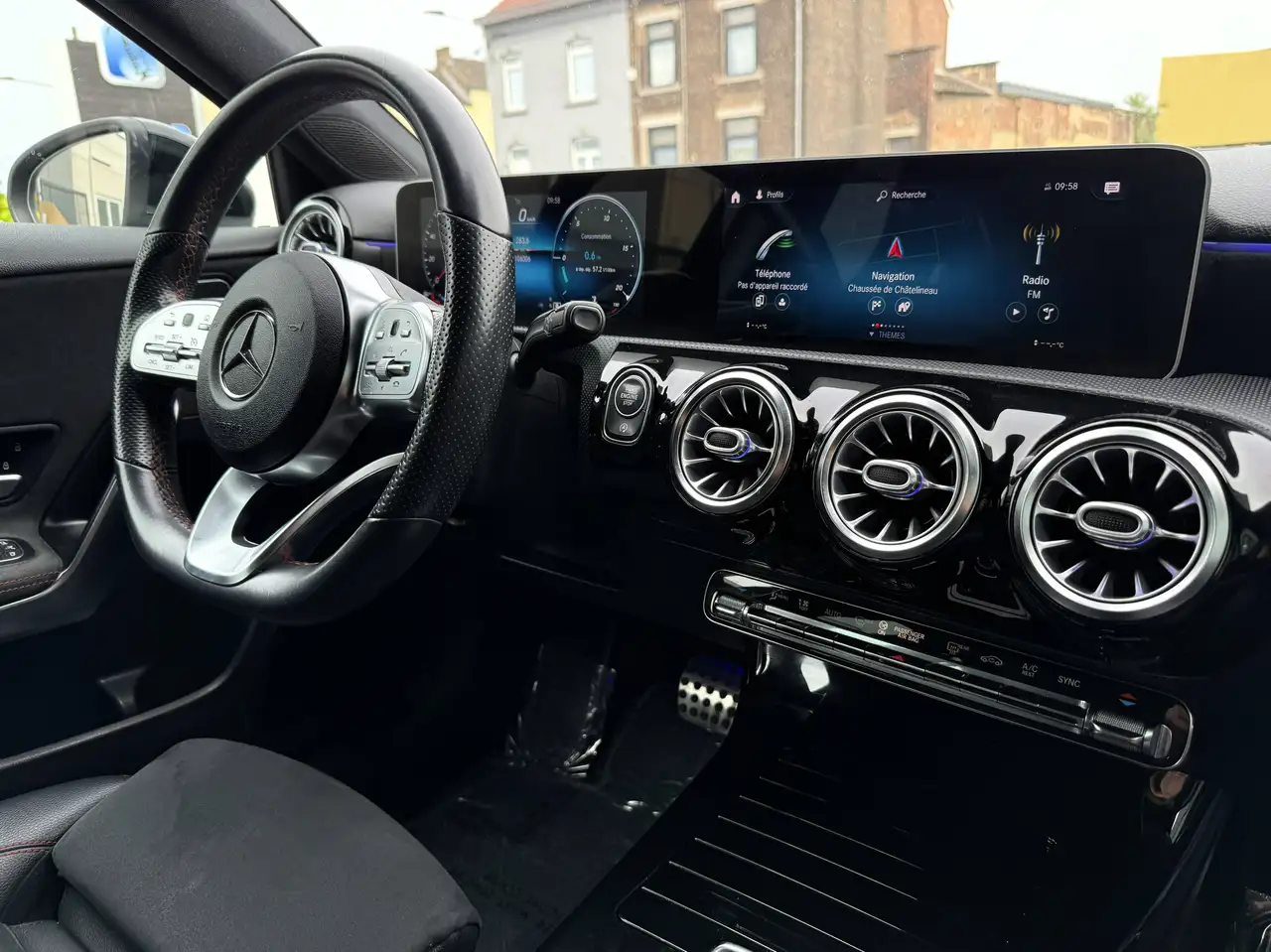 Mercedes-Benz A-Class D AUT PACK AMG CAMÉRA LED AMBIANCE BURMESTER KEYLESS, миниатюра 17
