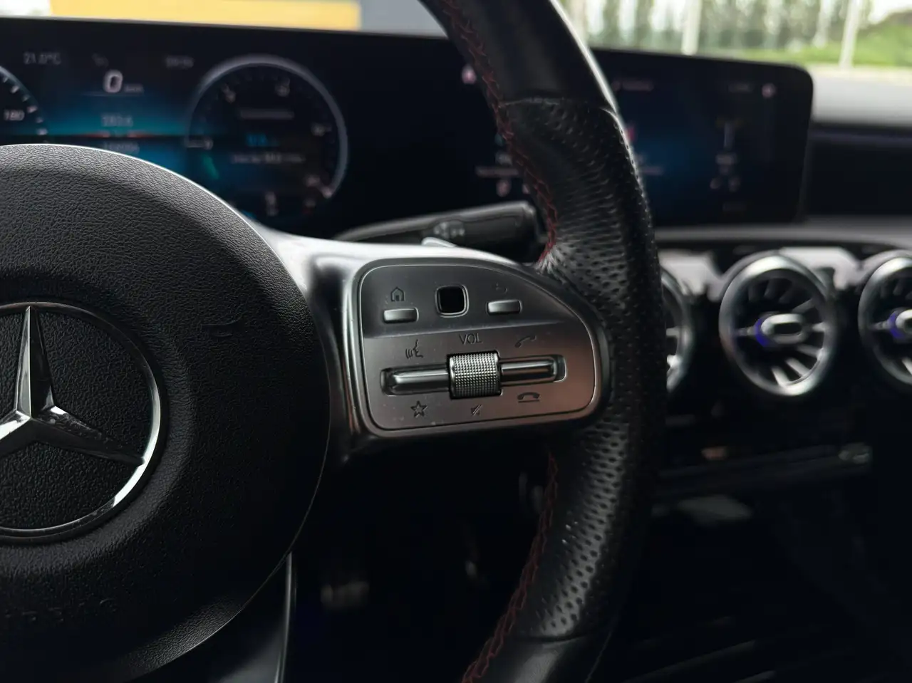 Mercedes-Benz A-Class D AUT PACK AMG CAMÉRA LED AMBIANCE BURMESTER KEYLESS, миниатюра 29