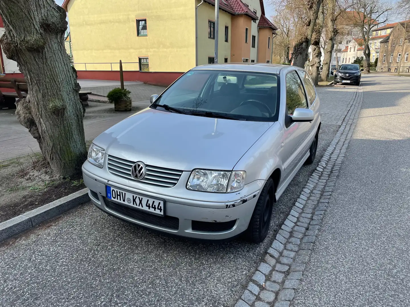 Volkswagen Polo Polo Edition Silber - 2