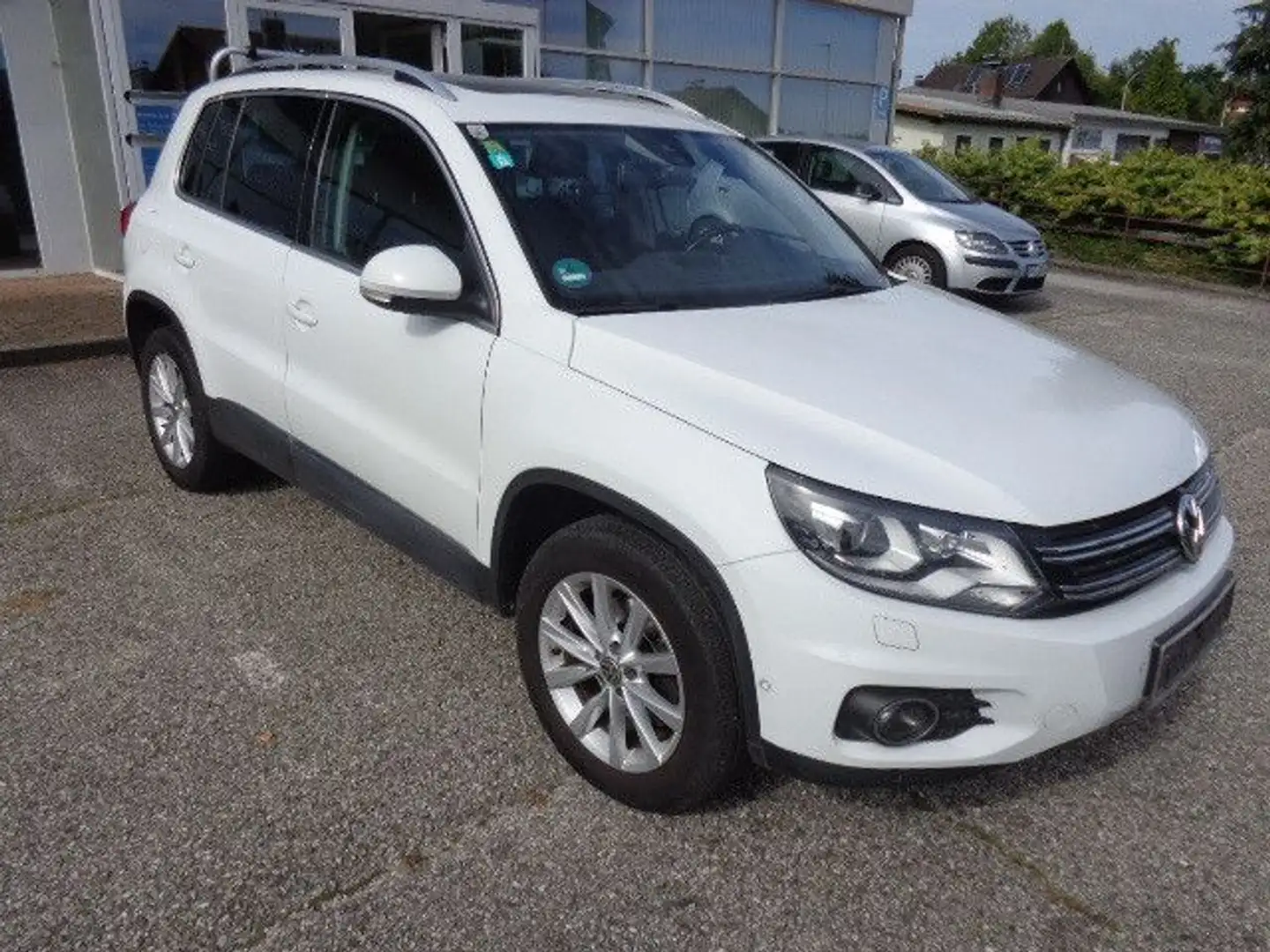 Volkswagen Tiguan Track & Style 4Motion DSG österr.Zul. Weiß - 1