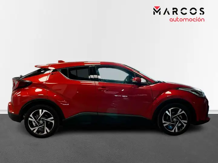 Toyota C-HR 2023, foto 4