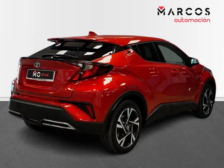 Toyota C-HR 2023, foto 18