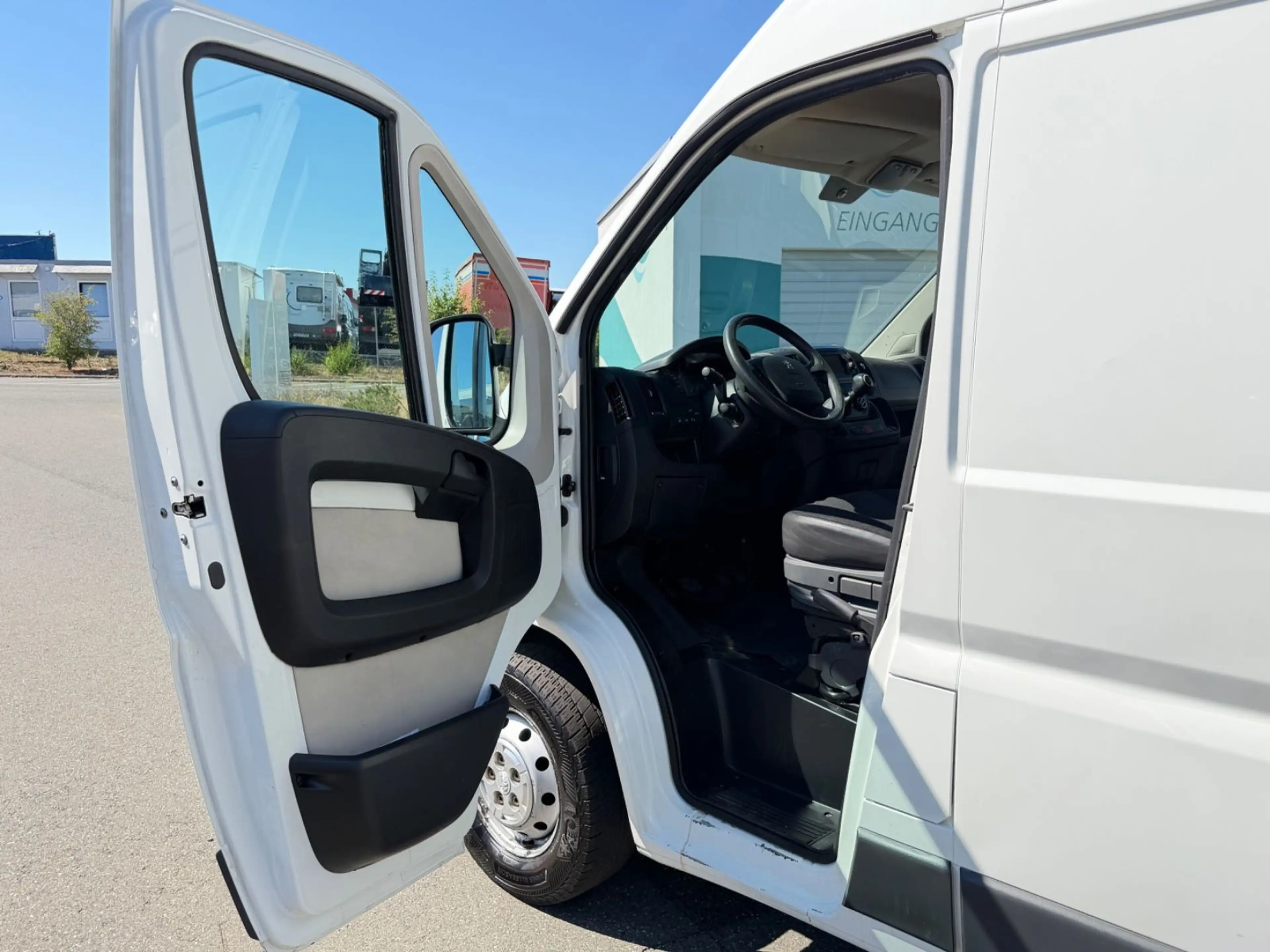 Peugeot Boxer 2,2 L3H2 Klima Navi Top Zustand TÜV/HU Neu — photo 7