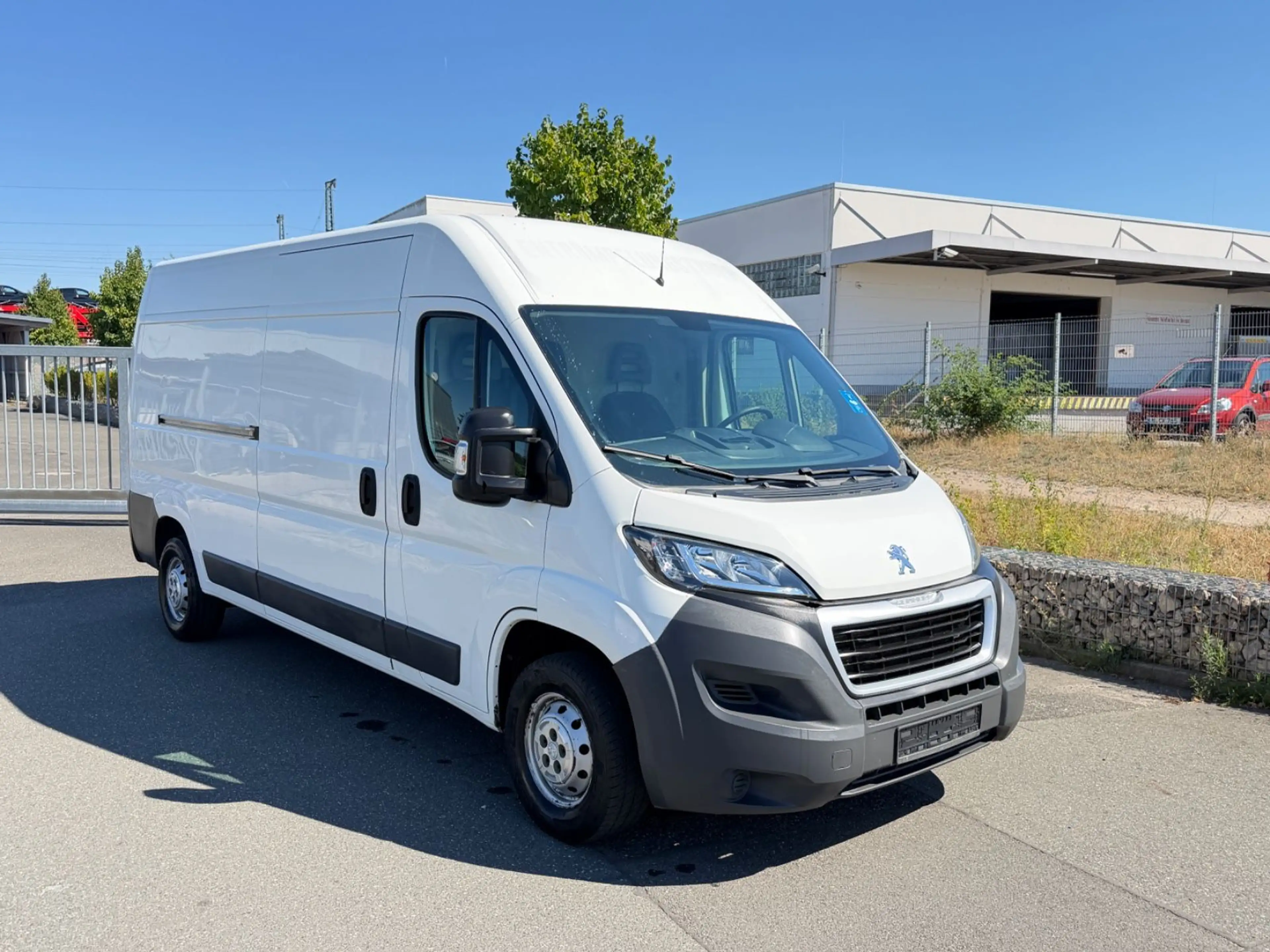 Peugeot Boxer 2,2 L3H2 Klima Navi Top Zustand TÜV/HU Neu — photo 3